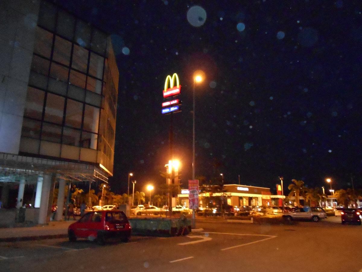 Hotel 126 Szepang Kültér fotó